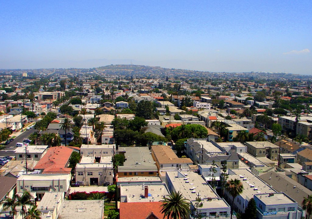 Long Beach, Ca. View from Queen's Surf building. by aleksolo