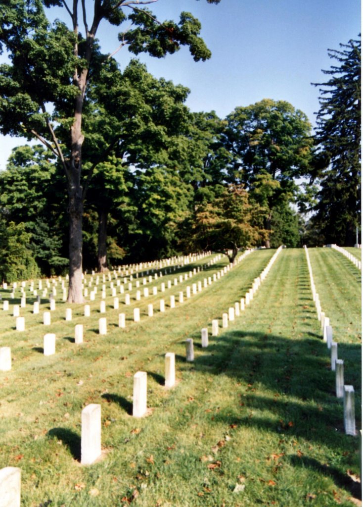 Annapolis, MD: Annapolis National Cemetery by enrico massaro