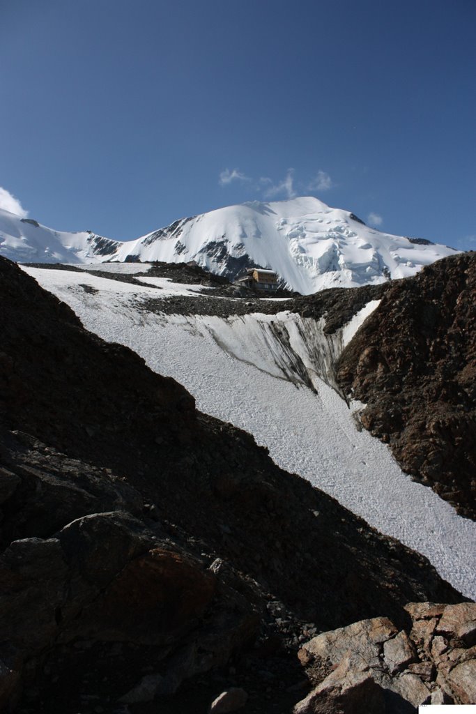 Arrivé refuge de tete rousses by Loïc Plt-Cly