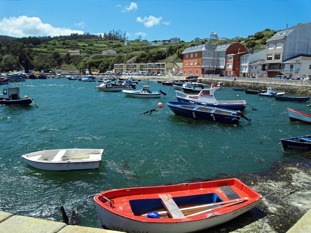 Puerto de O Barqueiro by Manuel Gl