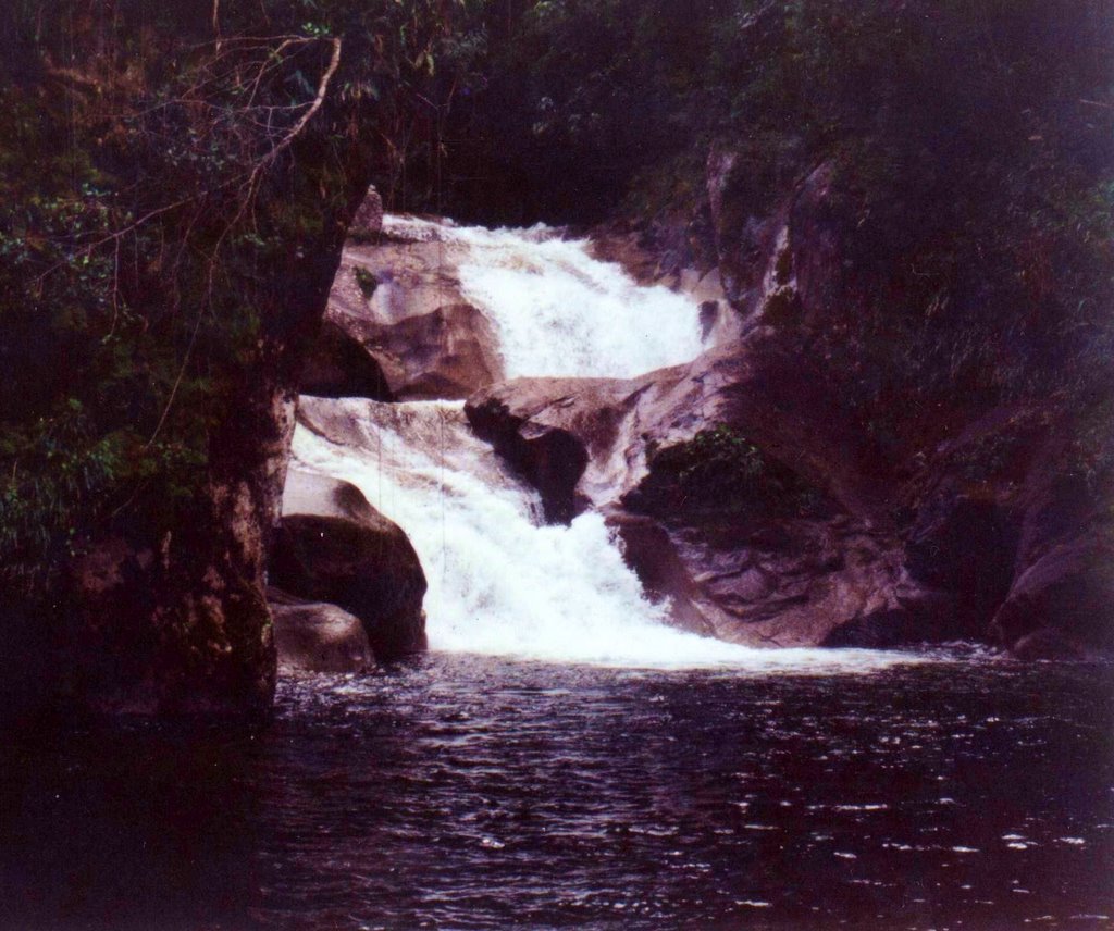 Cachoeira do Maromba by Gusmão Jr.