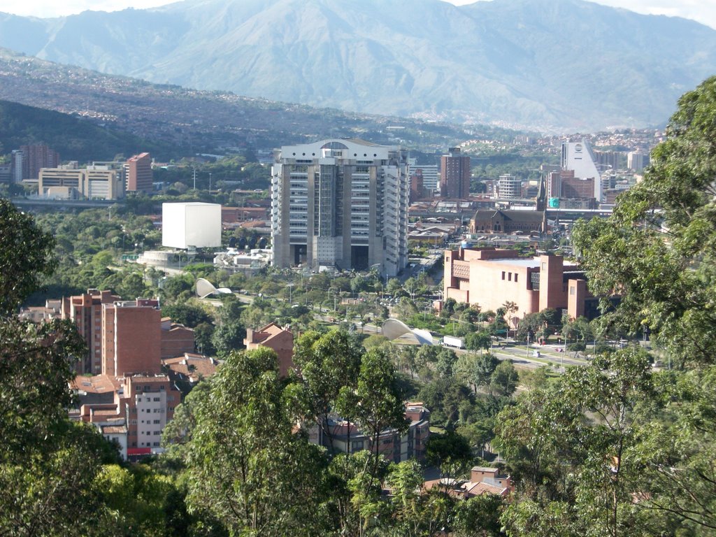 TEATRO METROPOLITANO Y EDIFICIO EPM by HERNANDO  MARTINEZ ALVAREZ