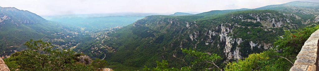 Panorama view from Gourdon by Finn Lyngesen flfoto.dk