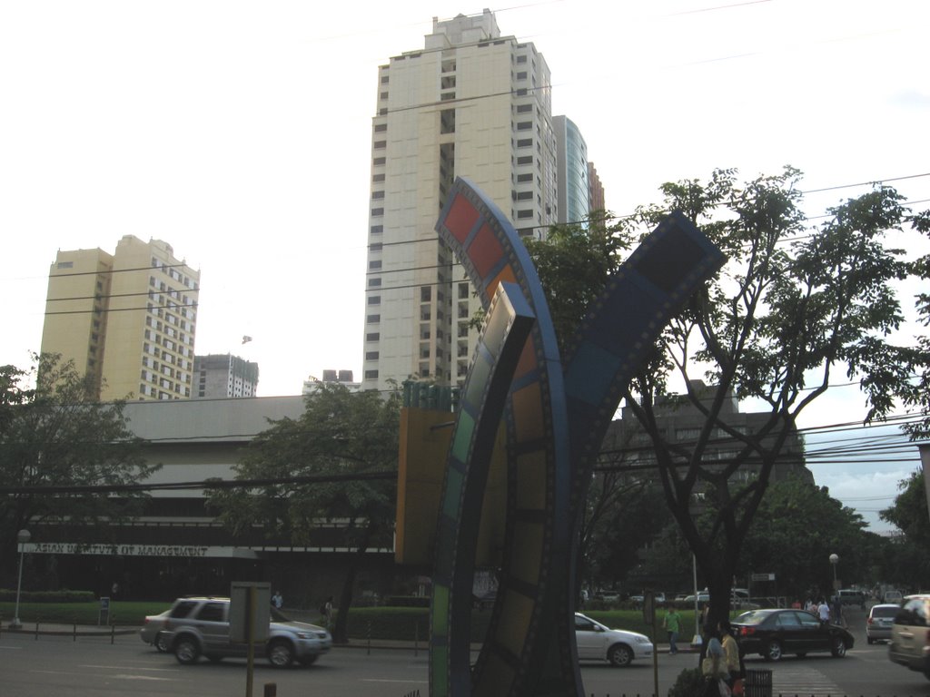 Asian Institute of Management along Paseo de Roxas by paketch