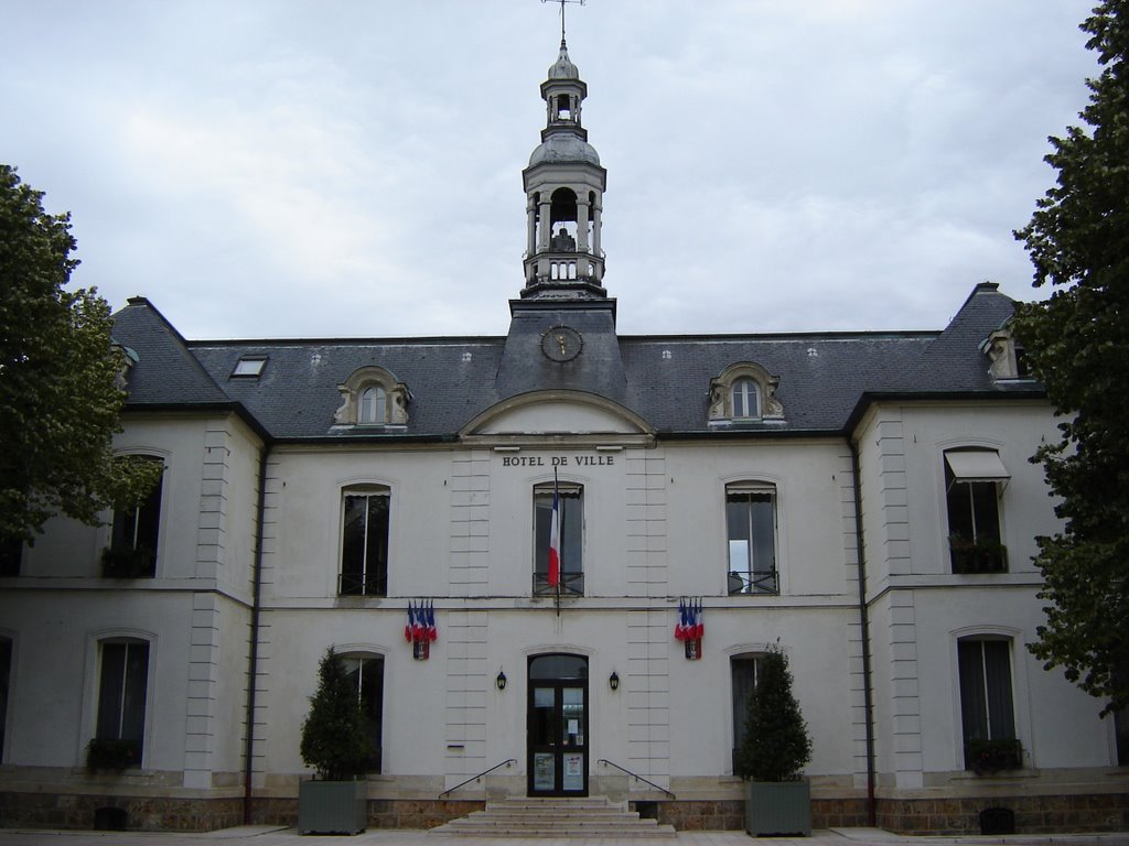 Mairie de Chatou by Patrick AUBOUY BETAILLE