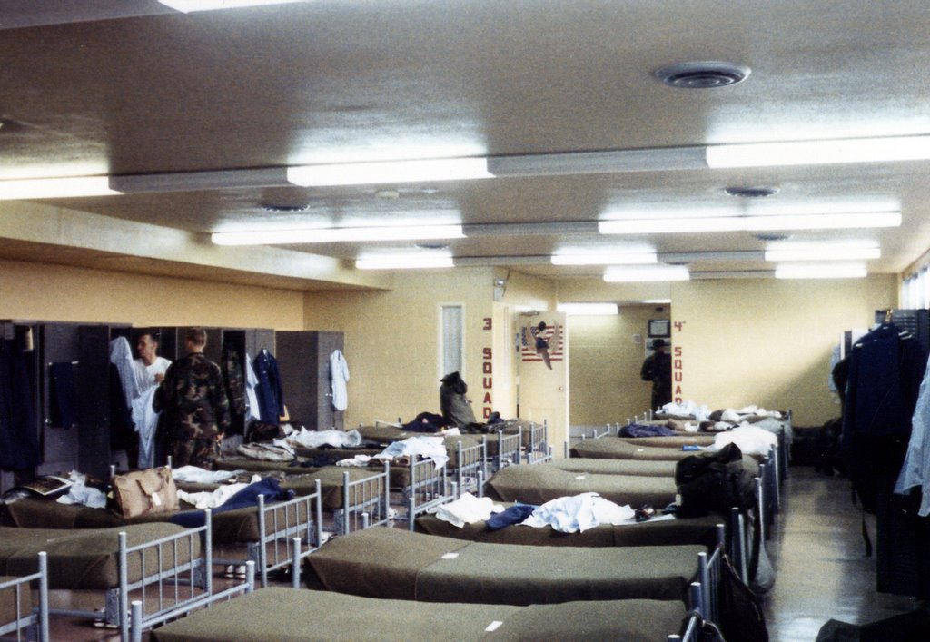 July 1989 - Interior of basic training building by timmus