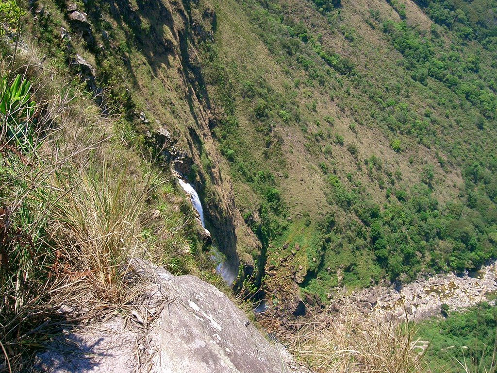 Casca D'anta - Serra da Canastra by Fernando Araxá