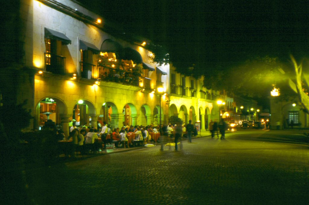 Oaxaca de Juárez - México by Altevir Vechia