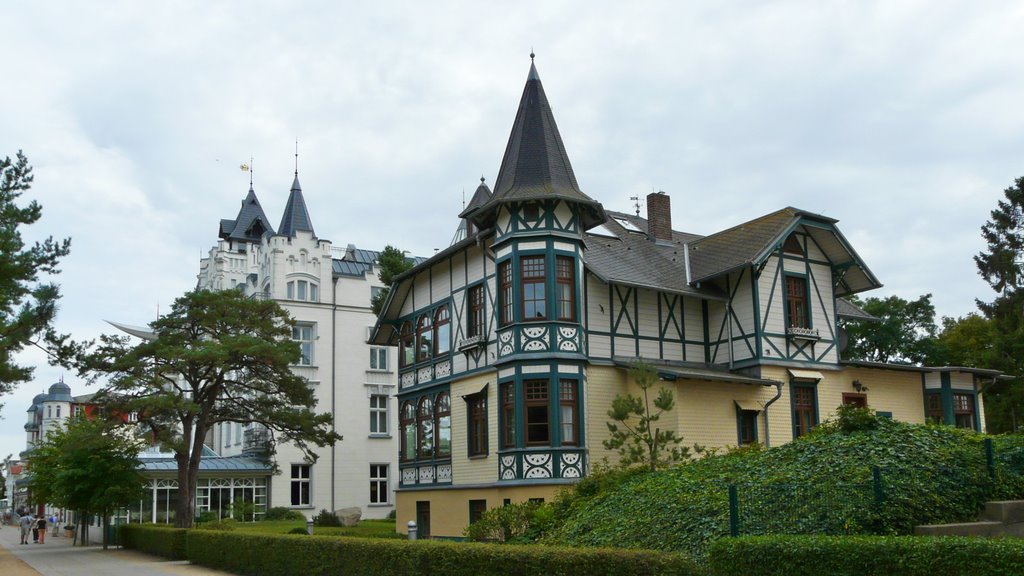 Haus Schwalbennest in Zinnowitz by schnauzerfreund