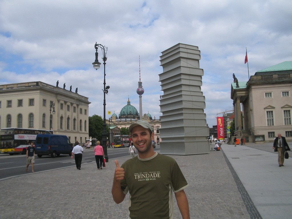 Unter den Linden by Rodrigo Betti