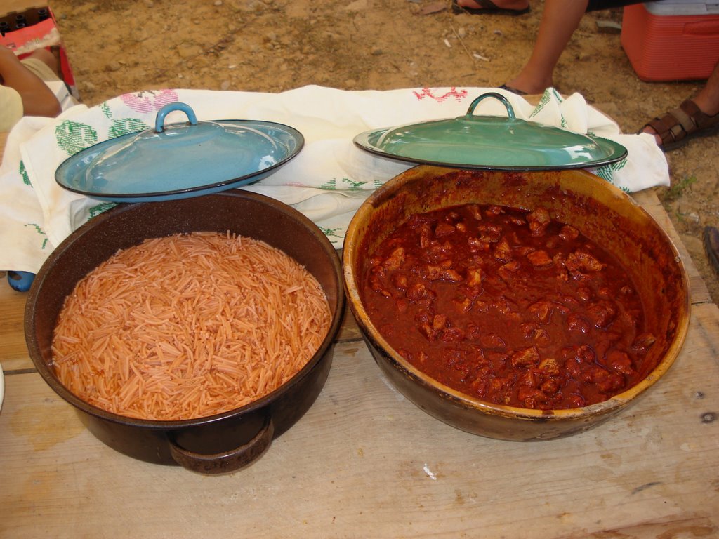 Comida típica de La Trinidad. by Alberto Cavazos