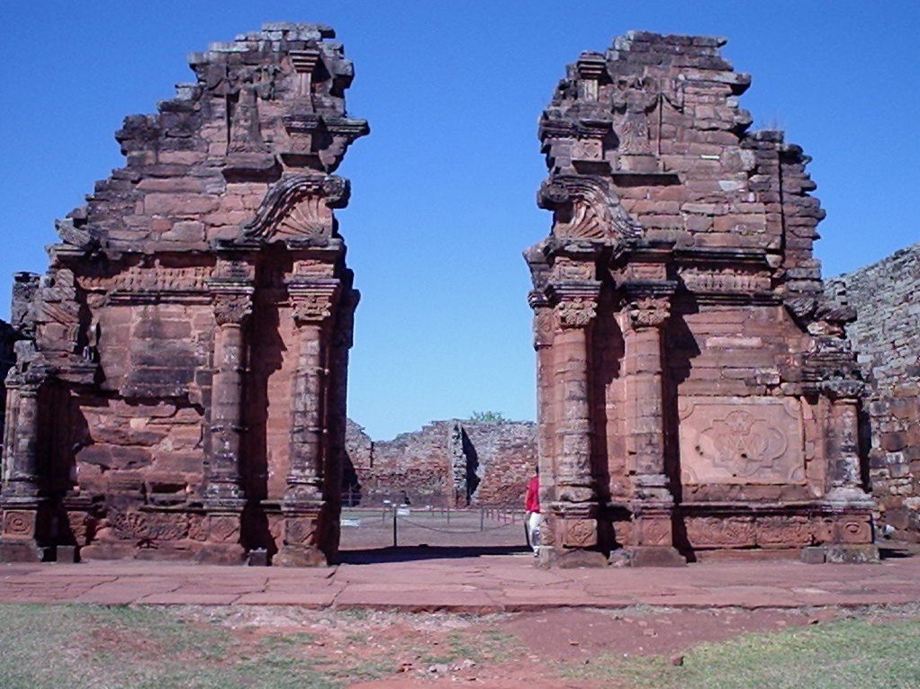 Frente pórtico iglesia ruinas S.Ignacio Argentina by canoso64