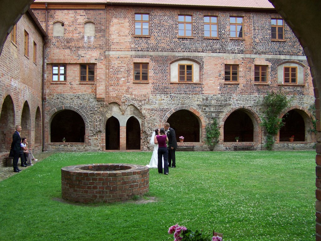 Hochzeit im Kreuzgang by ABC-Schütze