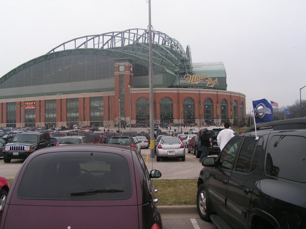 Miller Park, Milwaukee by mpbrey