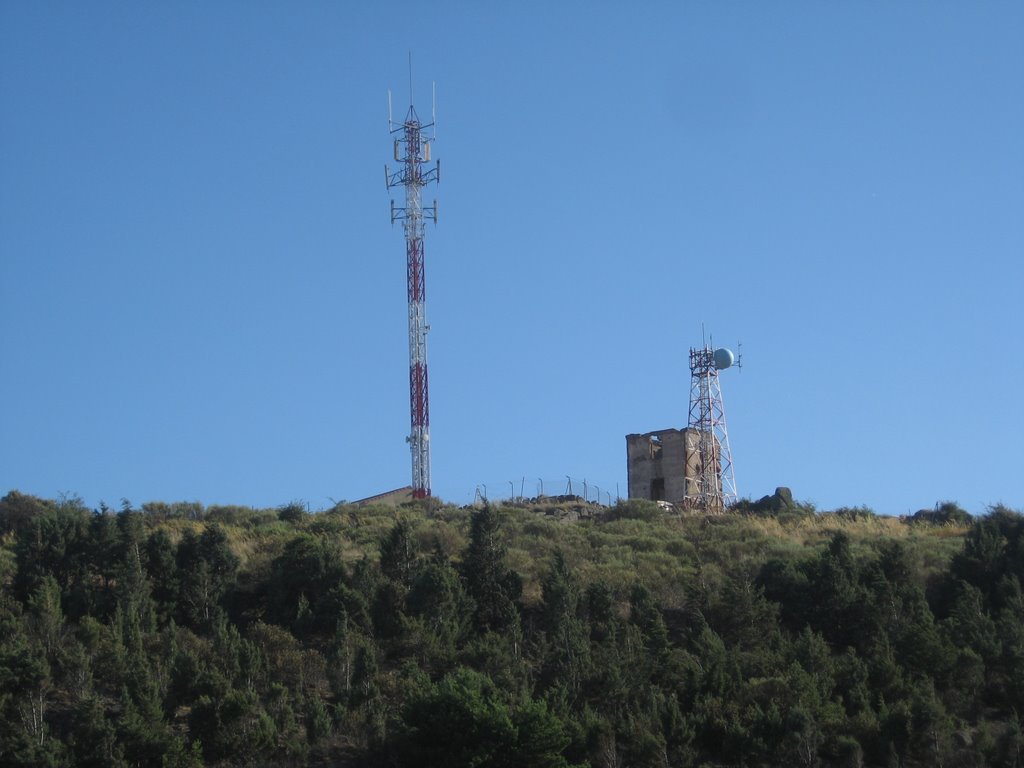 Torreon de comunicaciones visuales, y las nuevas tecnologías by libanez