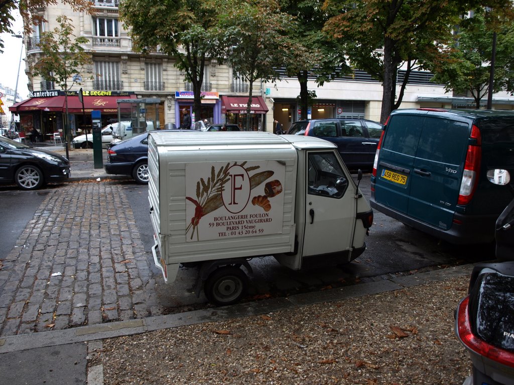 Le petit petit Boulangerie Foulon by Hans R van der Woude