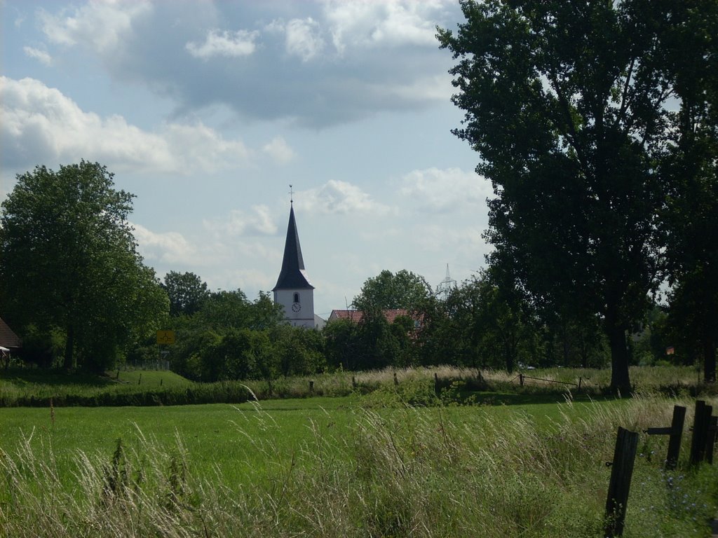 Voerde-Götterswickerhamm ( Evangelische Kirche Götterswickerhamm ) Juli 2009 by DortmundWestfalica