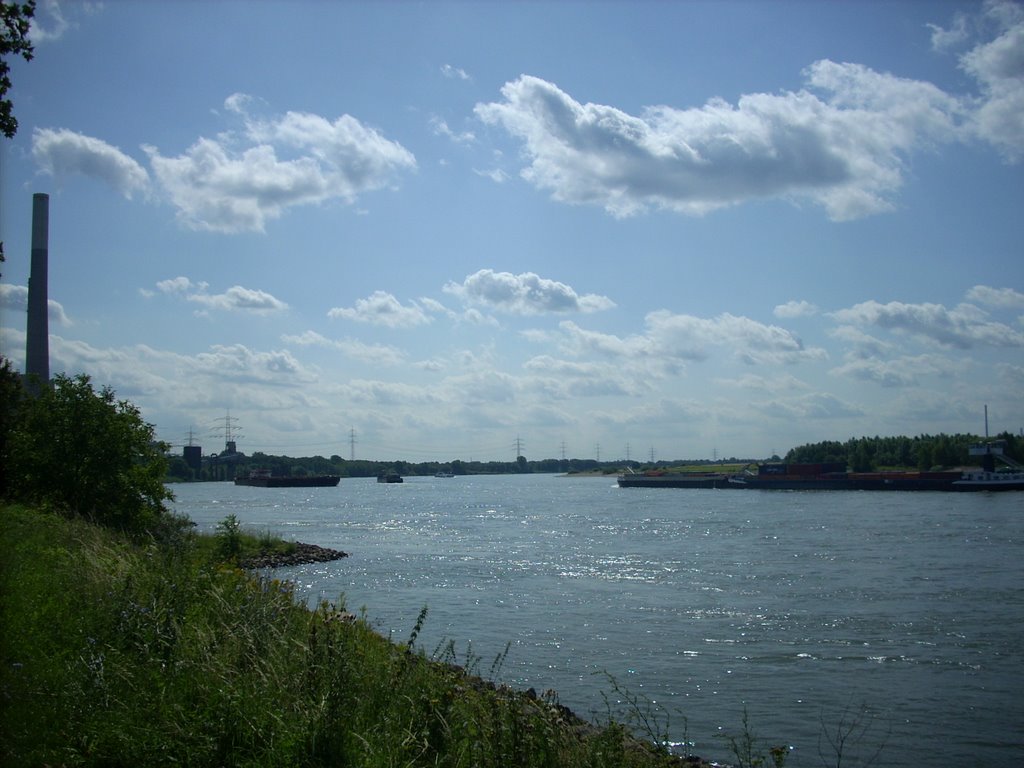 Voerde-Götterswickerhamm ( Rhein ) Juli 2009 by DortmundWestfalica