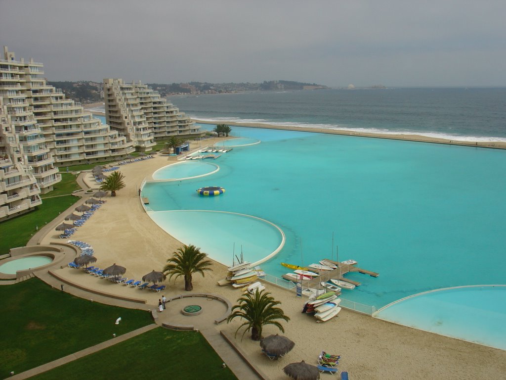 Algarrobo - San Alfonso del Mar by Luis Ferrada