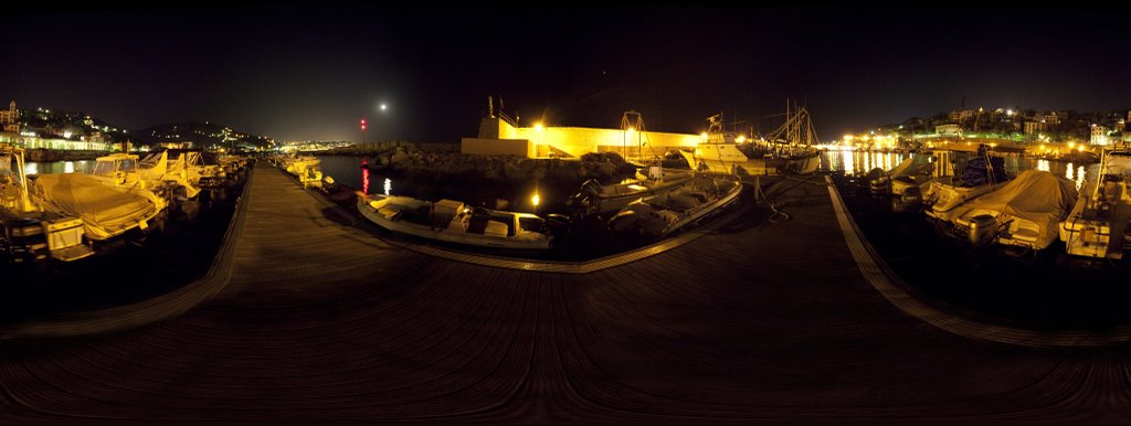 Porto di Bordighera - pontile - panoramica orizzontale by Roberto Catto