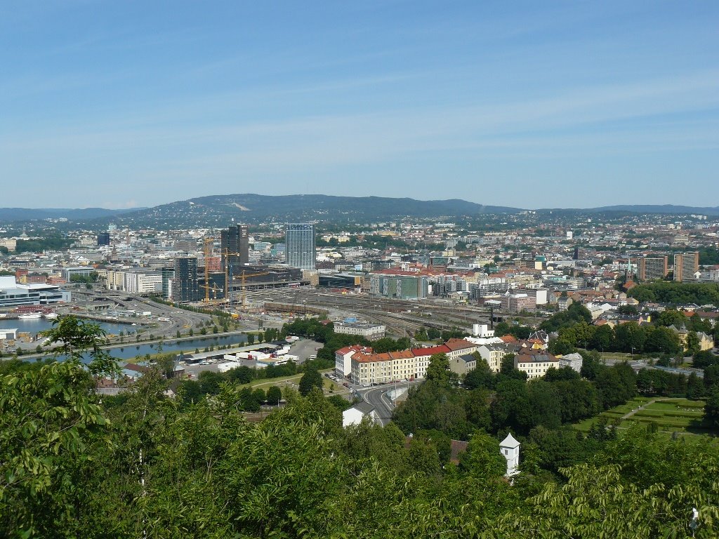 Oslo. View from Valhallveien by qra