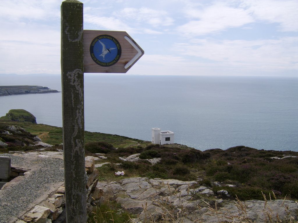 Ellins Tower and the coastal path marker by Bigdutchman