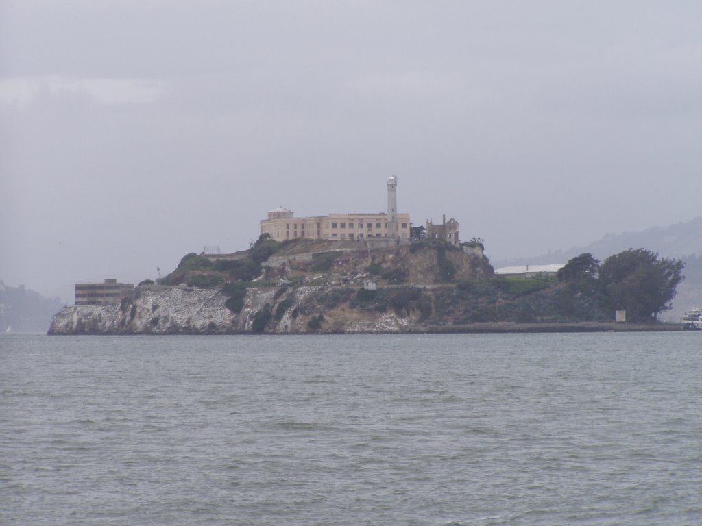 Alcatraz Island viewed from Pier 39 by murlough23