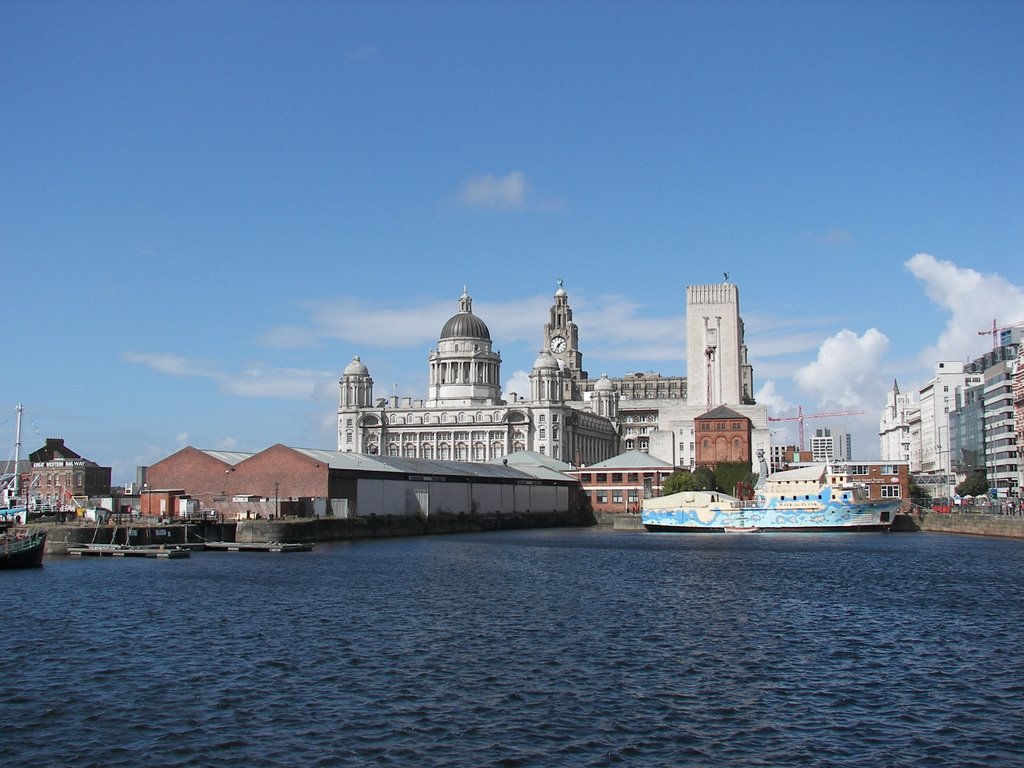 Liver Buildings (Liverpool) by Utpal (Sonu)