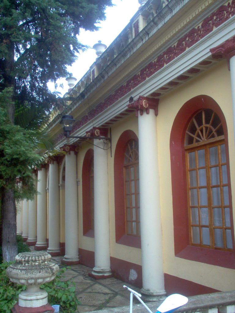 Escuela en Coatepec by cmtzg