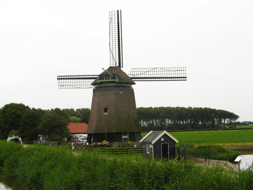 Molen Zuider G Burgerbrug, provincie Noord Holland by Tik van de Molen