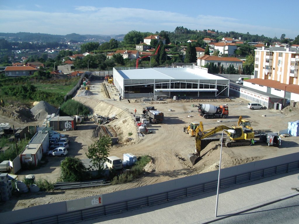 Pingo Doce em Construção, Vila das Aves by filipe_