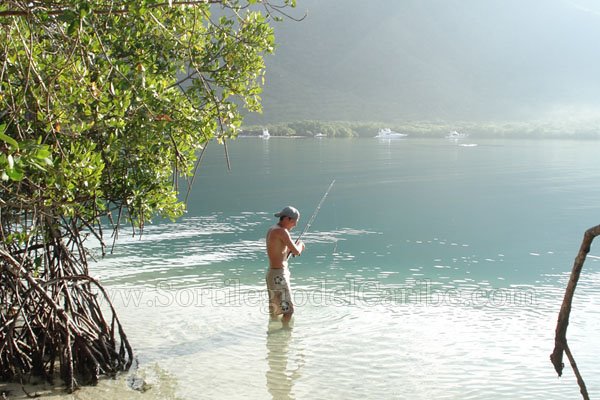 Pescando... by Santos Guerra