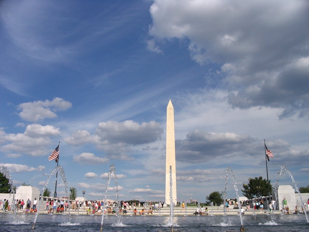 The Washington Monument by tompelzer