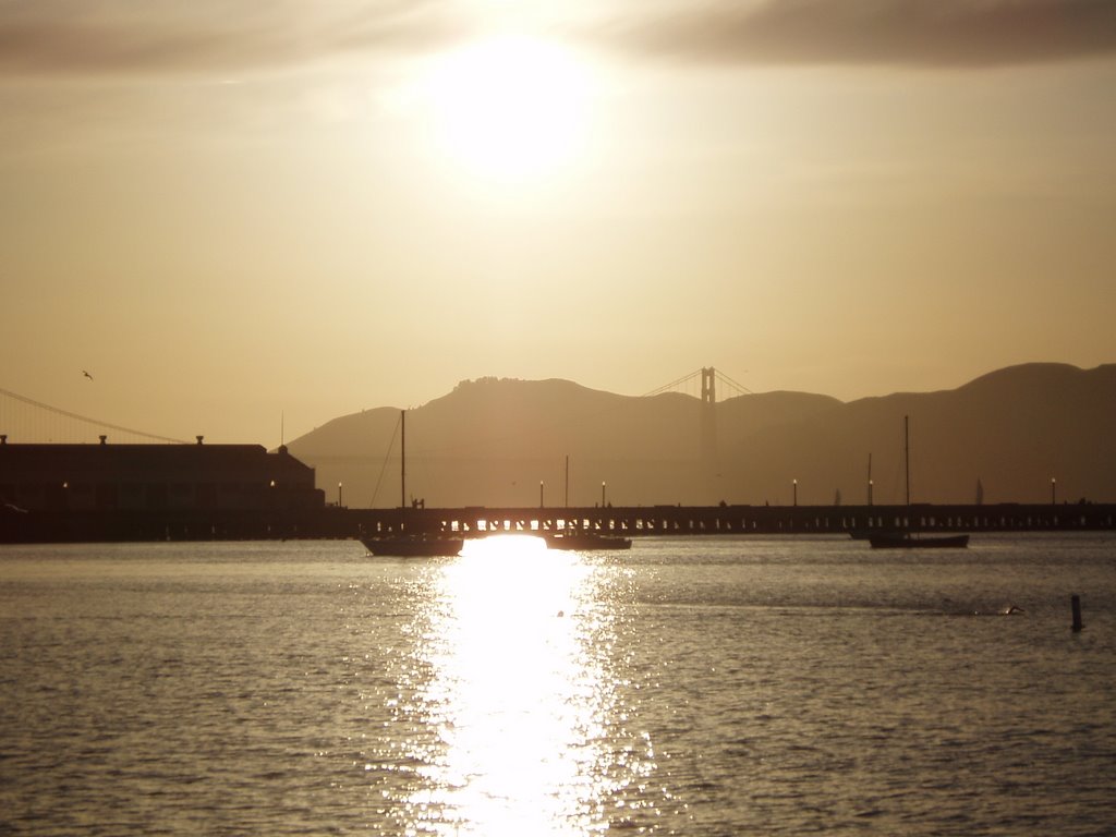 Golden Gate Bridge at Sunset by T13Harvey