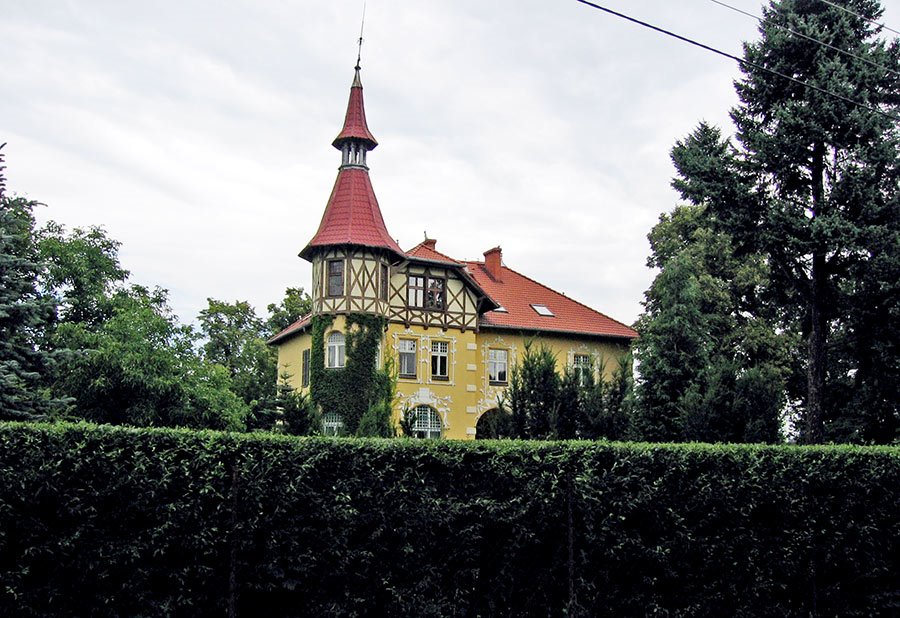 Renovated housing in Marszowice by psboy.pl