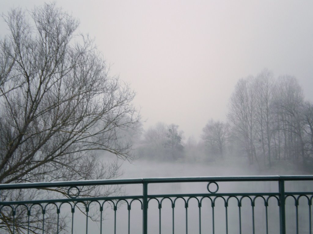 Fraisans, brume sur le doubs aval by Sylvie MAUGRAS VINCENT