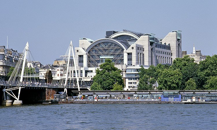 Thames riverside Charing Cross by loksi67