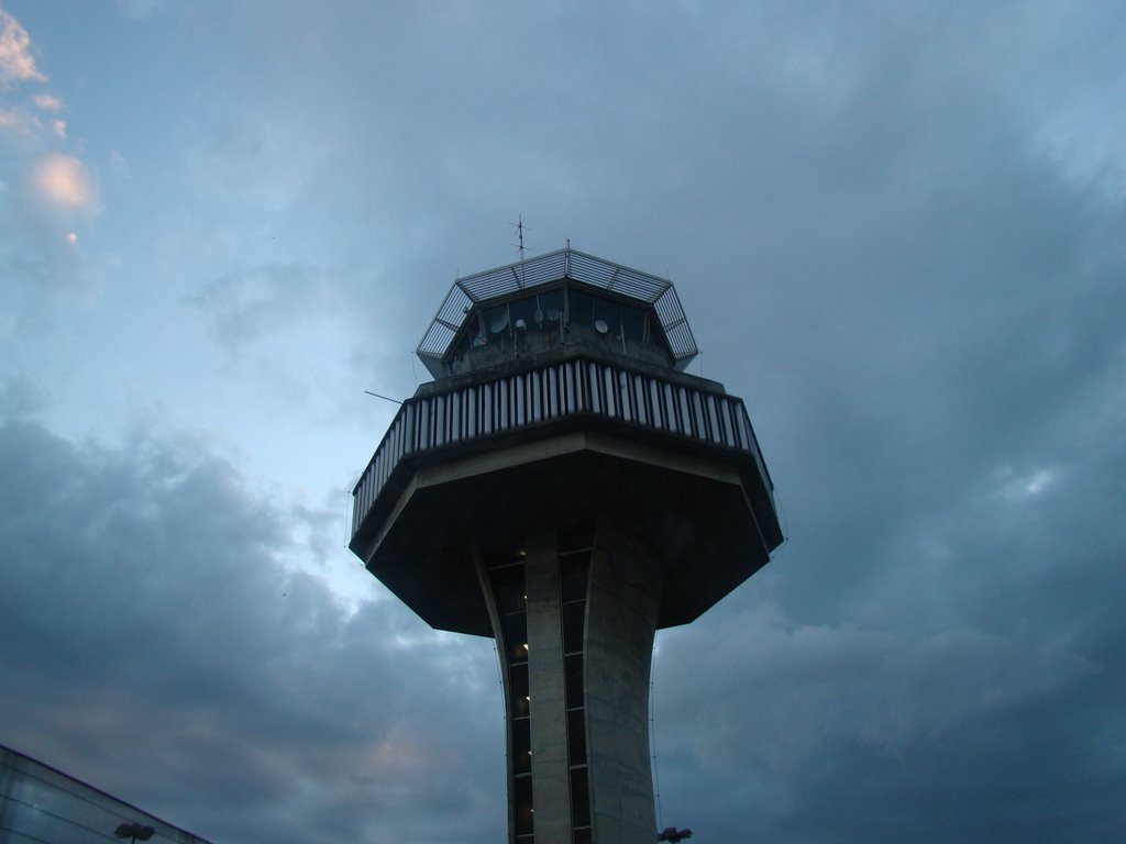 RIO DE JANEIRO - RJ - GALEÃO AEROPORTO by rosana4