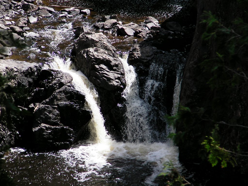 Copper Falls by TomEllis