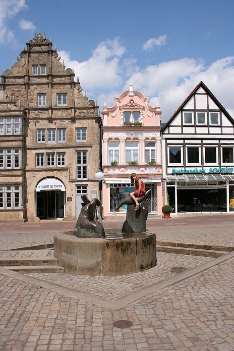 Brunnen auf dem Marktplatz by Clairette