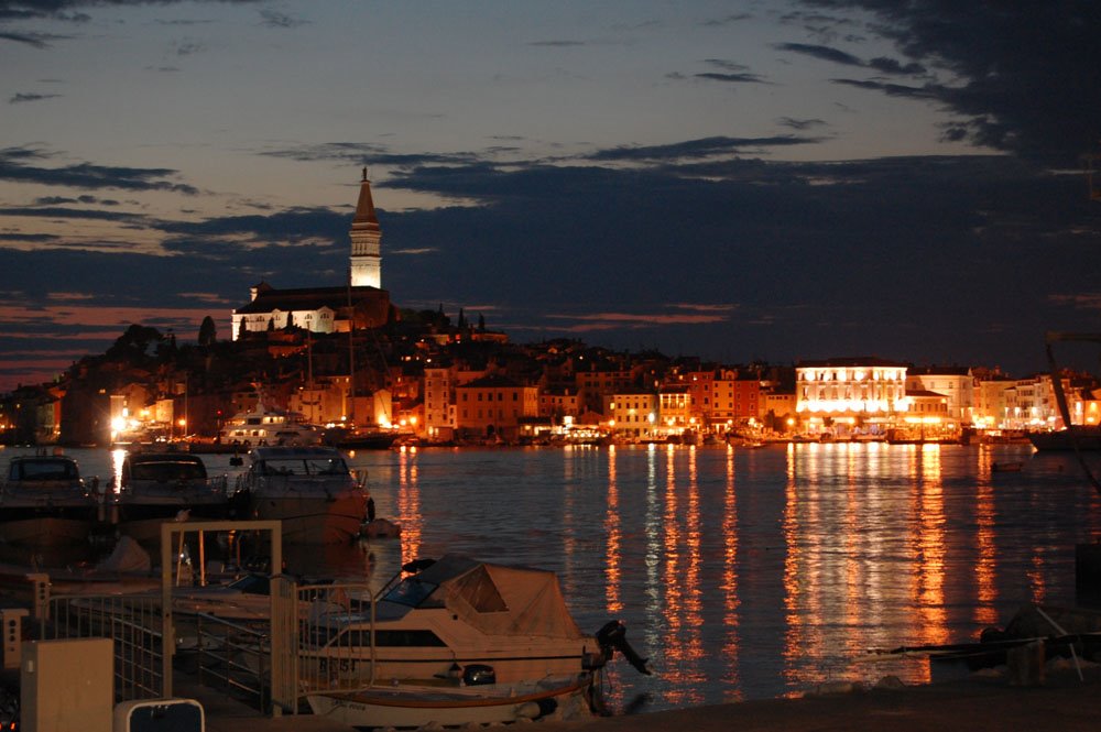 Rovinj by night 2 by ivan unfeter