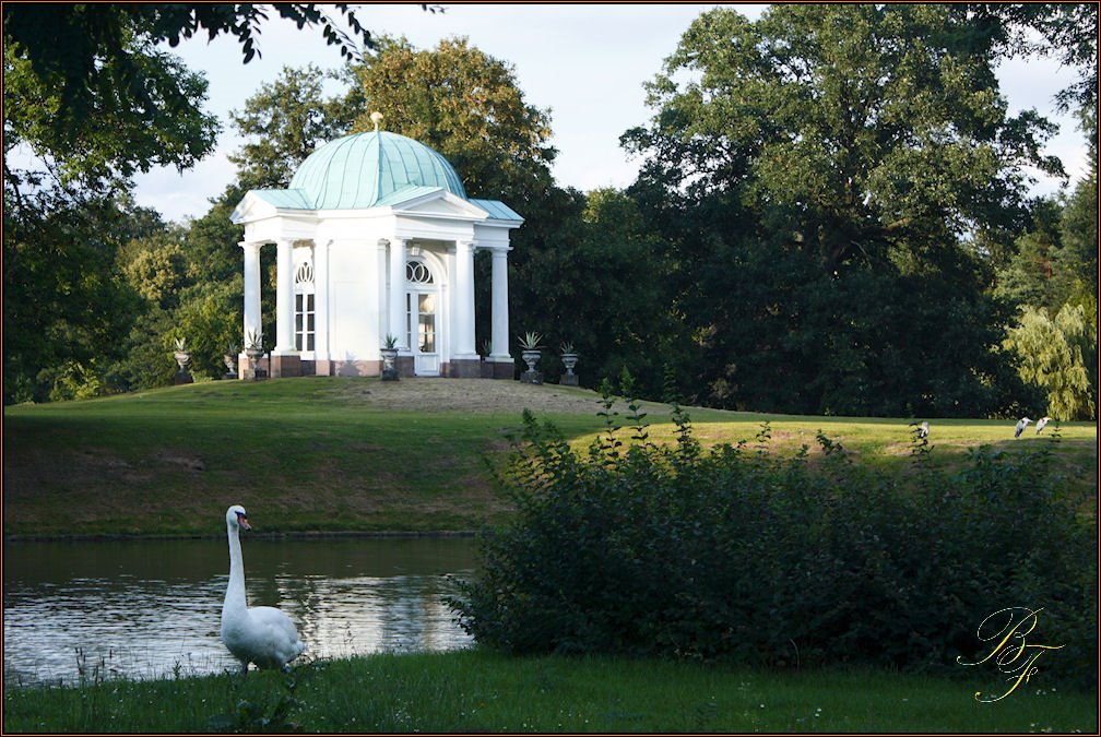 Karlsaue, Tempel by Bernd Freudenstein