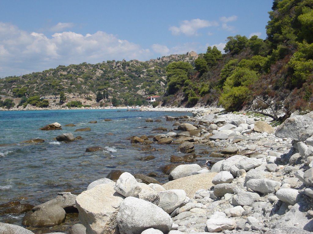 Pogled na Kovio plažu (u daljini) by Tića SD