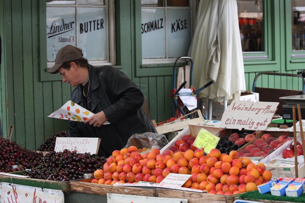 Viktualienmarkt by Karolin Danek