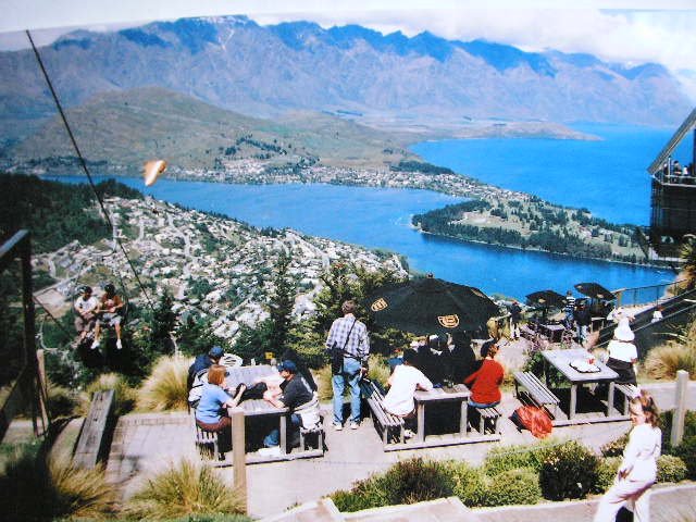 Lake Wakatipu, Queenstown, New Zealand by loronb