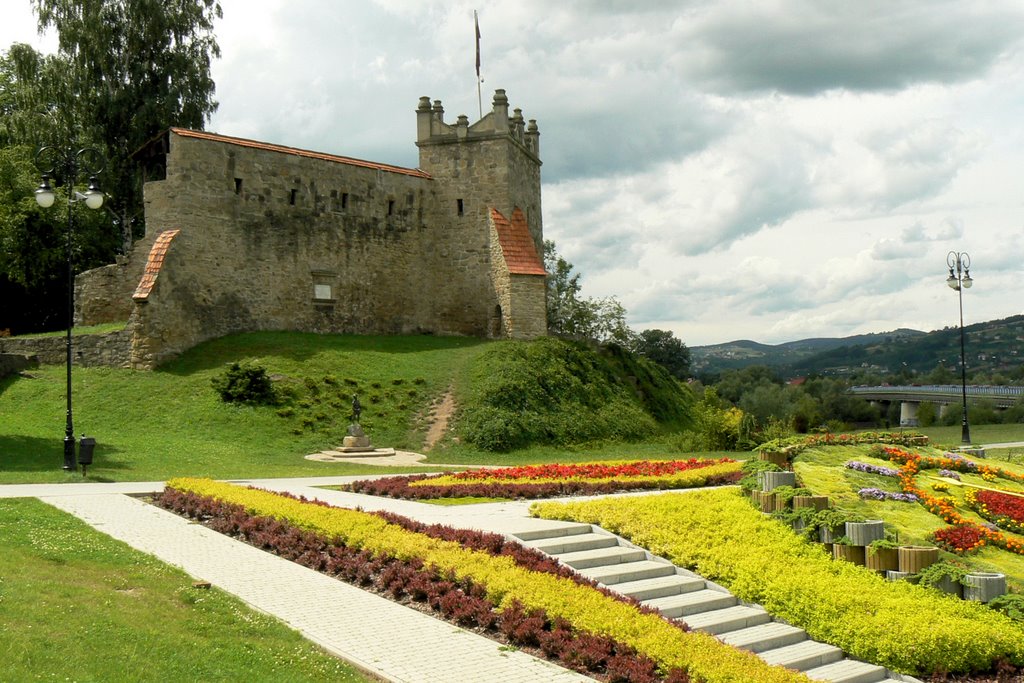 Nowy Sącz - ruiny Zamku by Marian Kwaśny