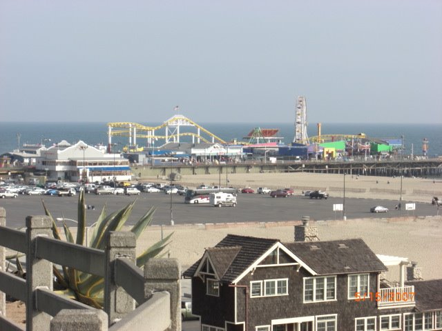 Santa Monica Pier, Santa Monica, CA by bikeracer