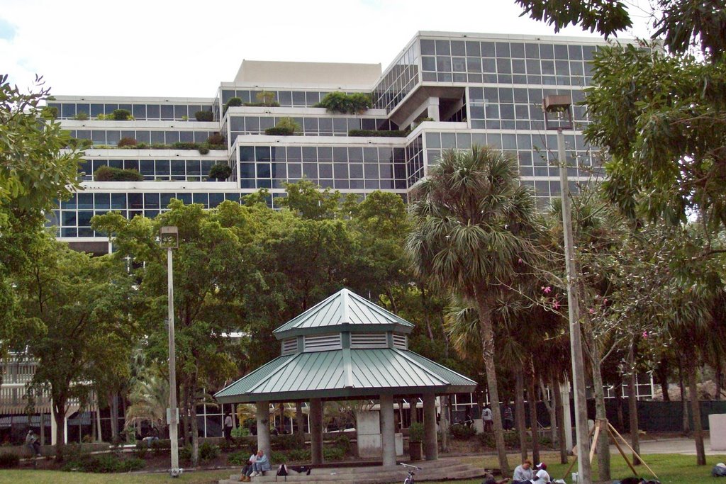 Broward Main Library by Ingeniero100