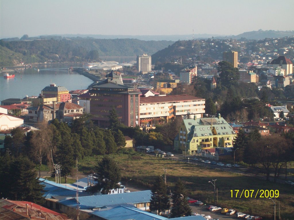 Centro de pto. montt desde mirador m. montt by agustin toledo