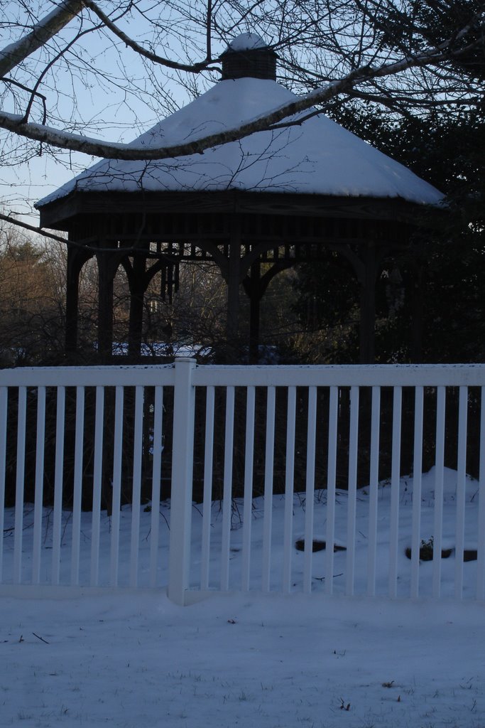 Gazebo in neighborhood by ldeano